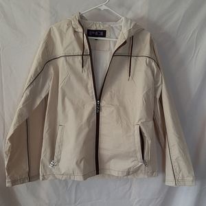 windbreaker/raincoat